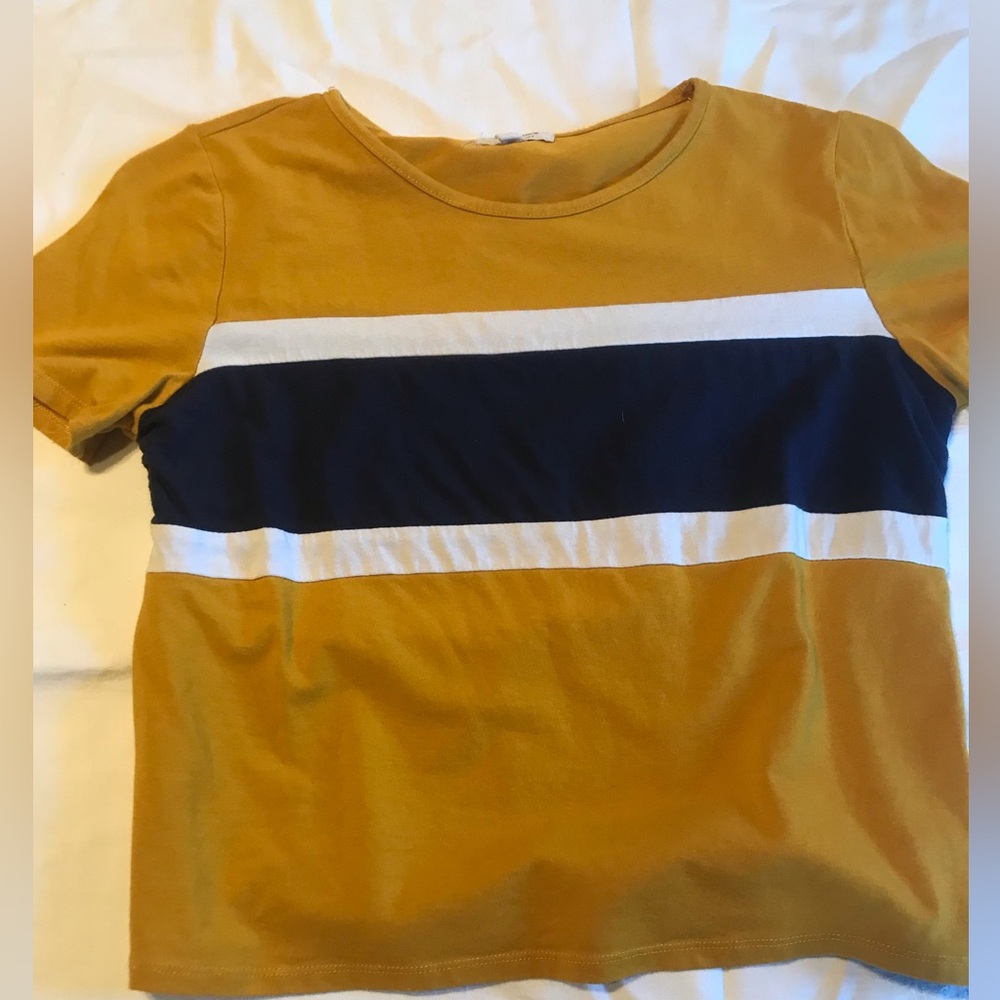 cropped tshirt